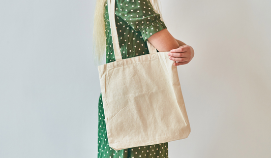 The cutest tote bag pattern that you need to see. Ditch your old boring designs, and switch to something that makes others smile, and that you can feel good about wearing.